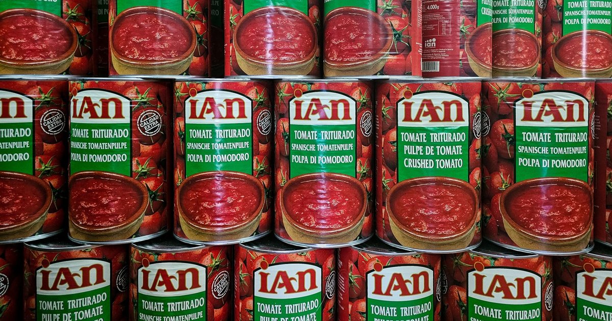 Canned tomatoes storage guide — how long it lasts