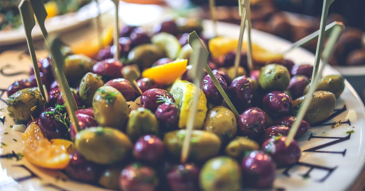 Olives storage guide — how long it lasts