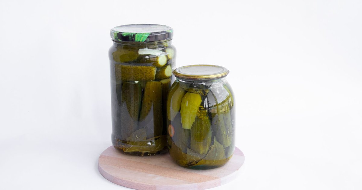 Pickled cucumbers storage guide — how long it lasts