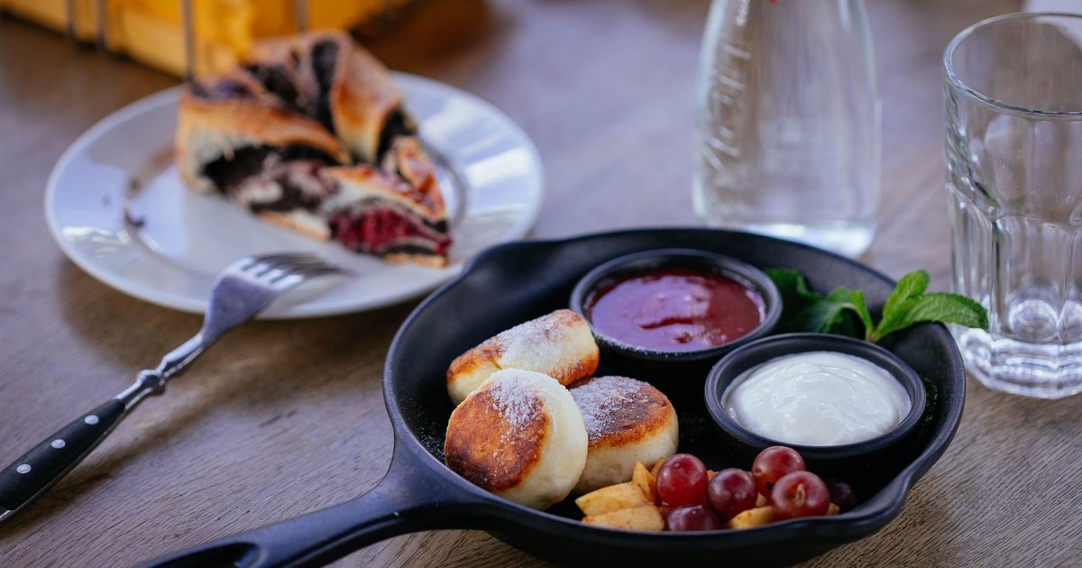 Sour cream storage guide — how long it lasts