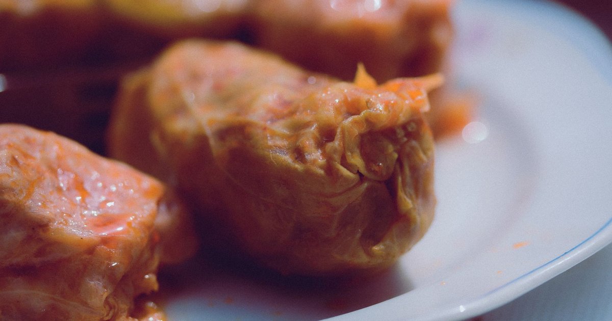 Stuffed cabbage rolls storage guide — how long it lasts