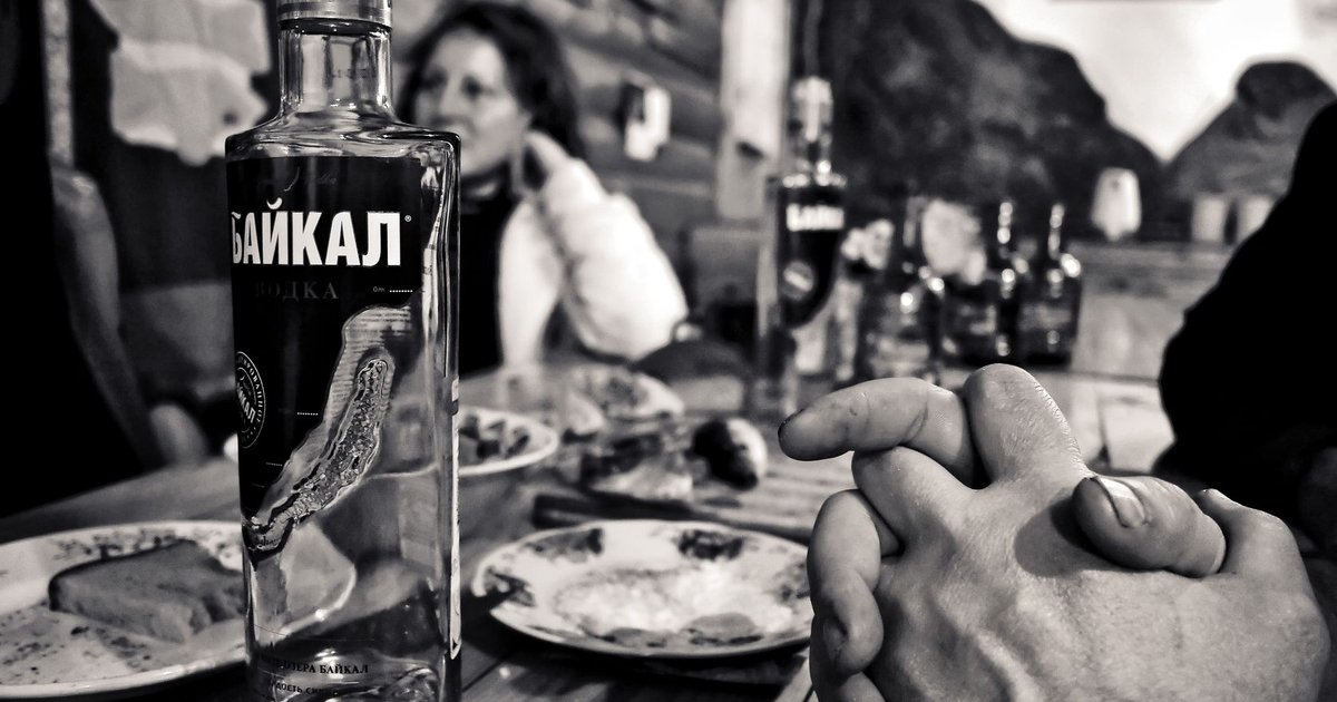 Vodka storage guide — how long it lasts